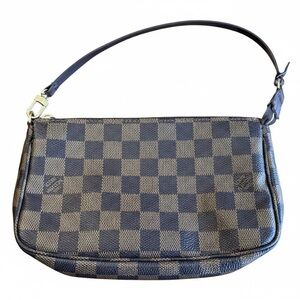 Louis Vuitton Damier Pochette Bag